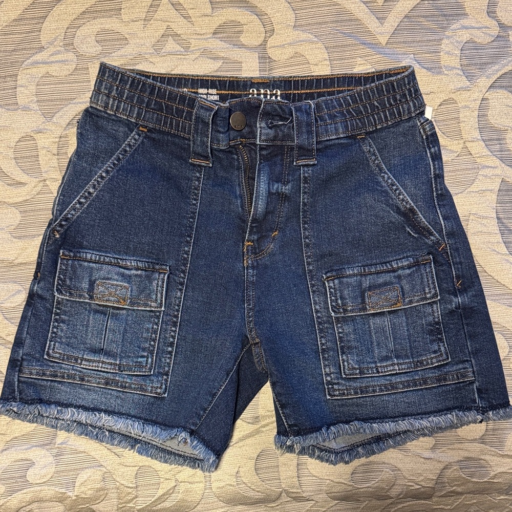 a.n.a high rise midi Cargo Shorts